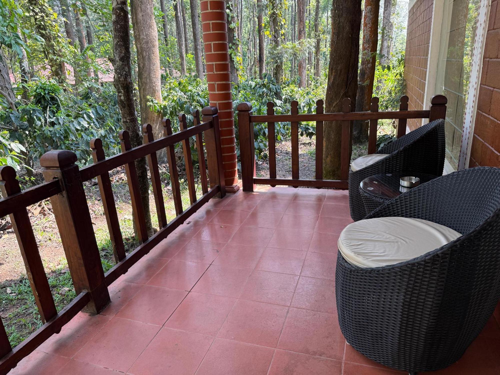 Coffee Grove Resort Chikmagalur Exterior photo